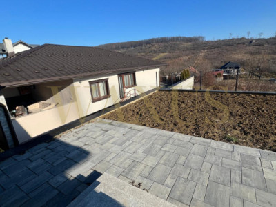 Casa tip parter,4 Camere,5,5 Arii