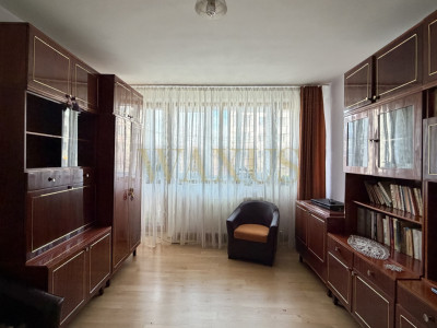 Apartament 2 camere, etaj 1, zona Decebal 