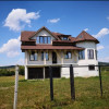 Casa cu 2 nivele,6 camere,70 arii de teren thumb 1