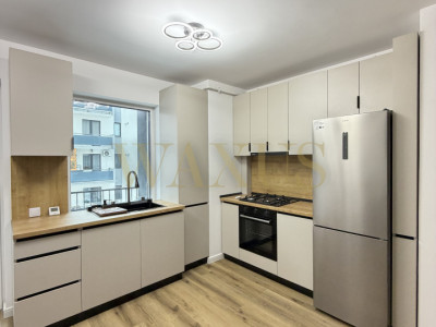 Apartament 3 camere, 2 bai, etaj intermediar, balcon, parcare, Sesul de Sus