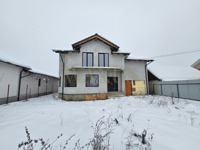 Casă semifinisată de vânzare aproape de Băile Figa – Beclean, zonă liniștită