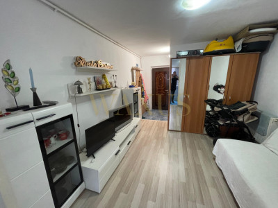 Garsoniera,Zona Dragos Voda,etaj 3