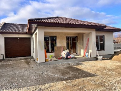 Casa tip parter,zona Sigmir