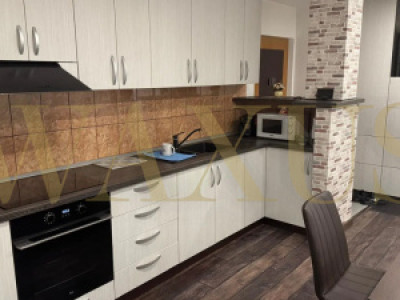Apartament 2 camere,etaj 1,zona Stefan 