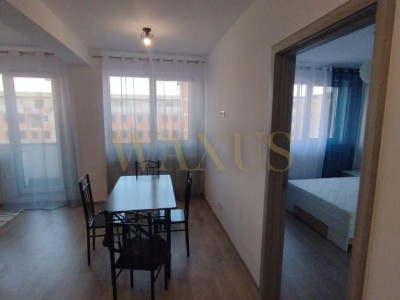 Apartament cu 3 camere + 2 bai, Floresti