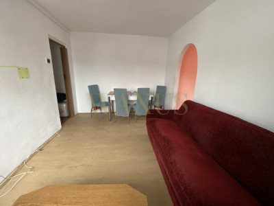 Apartament 2 camere | semidecomandat | zona Decebal