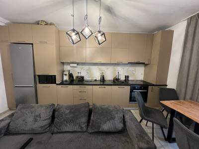 Apartament 3 camere etaj 1, Floresti