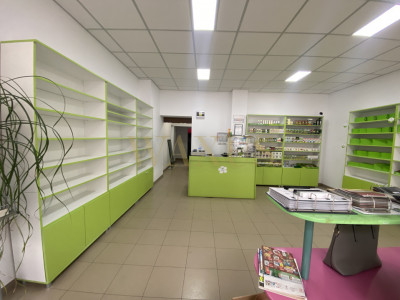 Spațiu comercial, zona sud, văd intens