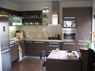 Duplex de vanzare zona Sub Cetate, Floresti.