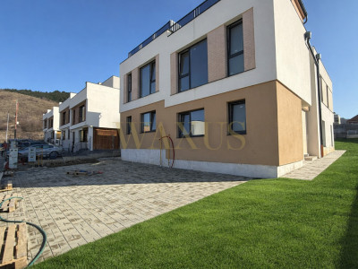 ULTIMA UNITATE! Duplex de vanzare - SU 119MP I ST 250MP - Zona Vivo