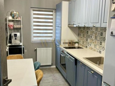 Apartament decomandat de 2 camere, parcare, zona Cetatii