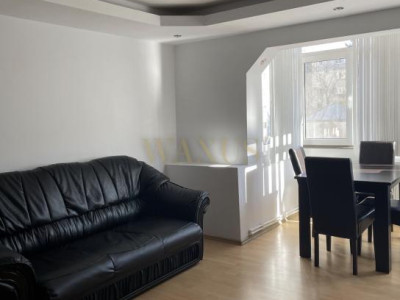 Apartament 3 camere, etaj 1, poziționat la soare, zona Nord 