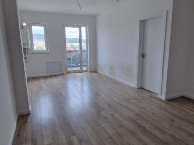 Apartament 2 camere, etaj 3, zona Casa Someșană 