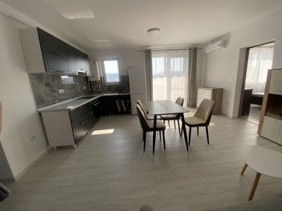 Apartament 3 camere, etaj intermediar, loc de parcare, zona Nord