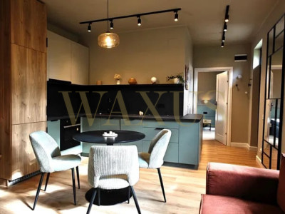 Apartament tip casa, ultracentral, Cluj-Napoca (inclusiv parcare și grădină)