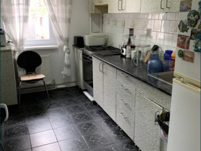 Apartament de 4 camere, et. Intermediar, Calea Florești 