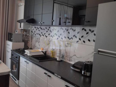 Apartament de inchiriat Calea moldovei,2 camere,etaj 2,Lux