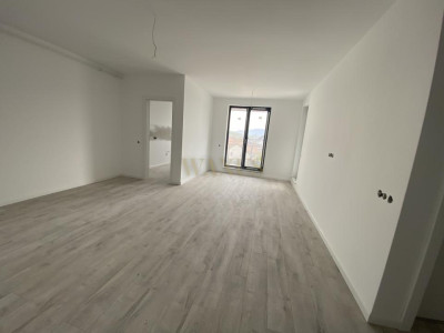Apartment 2 camere, decomandat, etaj 3