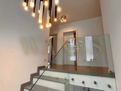 Casa de lux P+1,zona Sud,5 Ari