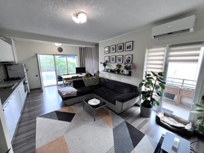 Apartament 2 camere | Etaj retras | Terasă 25 mp | Garaj | Panorama oraș & pădur