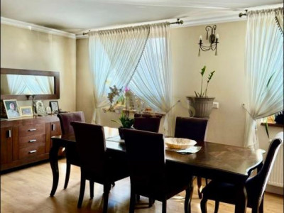 Casa de Lux,teren 7.6 Ari,zona Dedeman