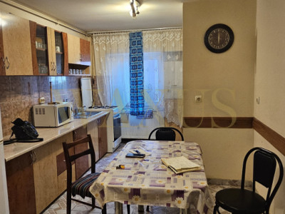 Apartament 3 camere decomandat 76 mp utili – Ultracentral, Beclean