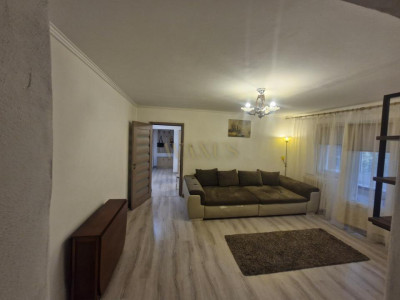 Apartament 3 camere, semidecomandat,  etaj 1. Zona Decebal 