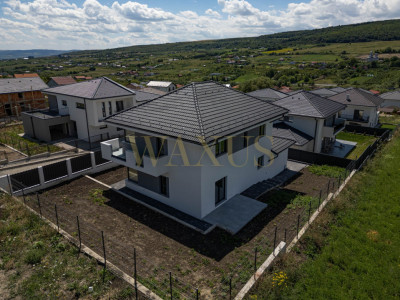 Casa cu Garaj de Vanzare - 120MP I ST 500MP I 4 Camere - Chinteni 