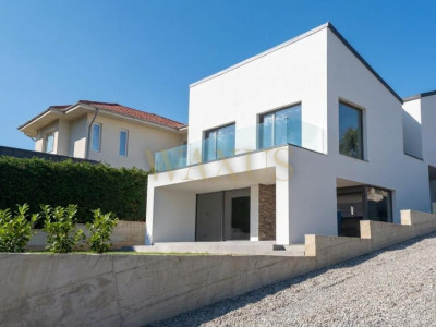 Casă individuală - 140MP I Teren 500MP I P+E - La Intrare in Chinteni
