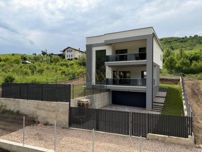 Casă individuală Făget 225 mp utili Teren 500 mp Terasă panoramică,Roata Faget