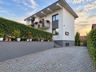 Casa Individuală în zona Centrală - SU 160MP | Teren 412MP - Florești 
