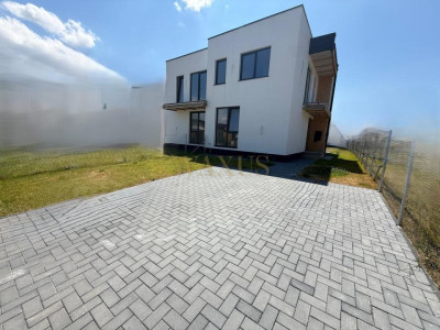 Duplex modern 129 mp utili Ansamblu rezidențial premium la 10 km de Cluj-Napoca