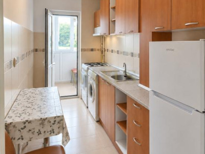 Apartament Decomandat - 3 Camere | Balcon | Bloc cu Lift - Manastur 