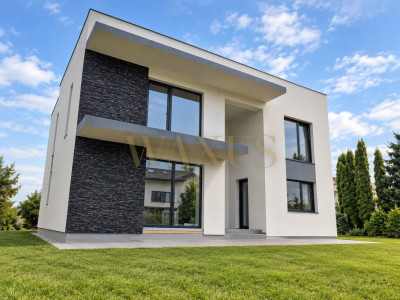 Casă P+1E cu terasă panoramică de 120 mp Front la două străzi Zona Făget