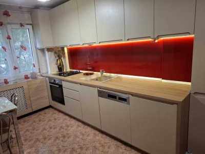 Apartament cu 3 camere, 65 mp, balcon, parcare și boxă Gheorgheni