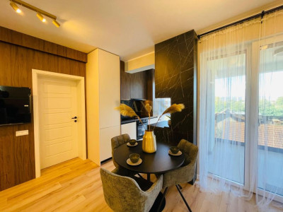 Apartament Modern - 2 Camere | Balcon | Parcare - Stadionului 