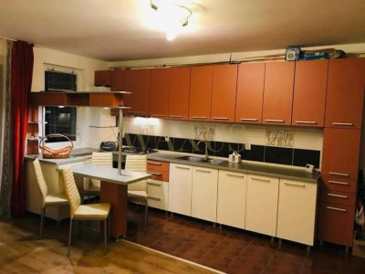 Apartament cu 3 camere, balcon 12 mp și parcare cu CF Eroilor, Florești