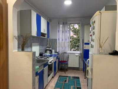 Apartament 2 camere + bucătărie/renovat recent/ Dealul Florilor, Dej.