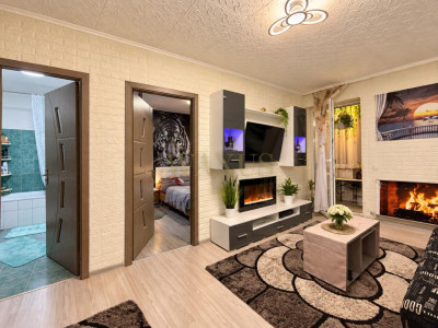Apartament la Cheie - 2 Camere | Etaj 1 | Balcon - Florilor | Cetatii