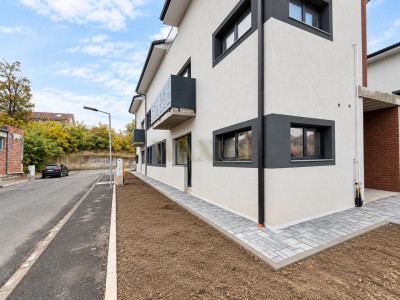 Apartament in Vila - 2 Camere I Teren 100MP I Parcare - Zona Pod IRA