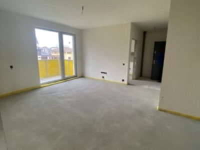 Apartament de 3 camere in bloc nou 