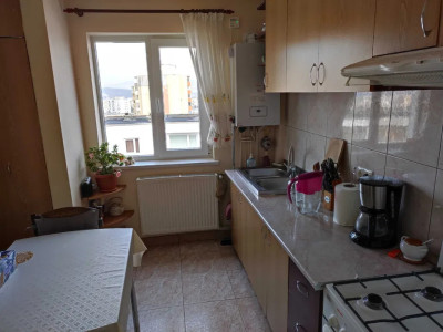 Apartament cu 4 camere, Str. Negoiu, Manastur 