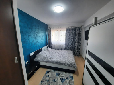 Apartament de 3 camere, 63 mp, parcare, zona strazii Stejarului 