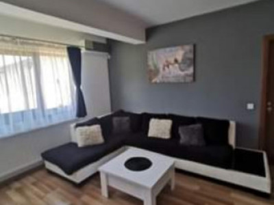 Apartament de 3 camere, 56 mp, mobilat , balcon, parcare, Stejarului