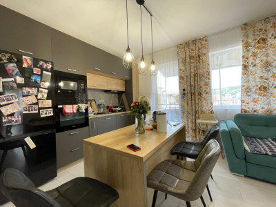  3 Camere , 111 Mp , Bloc Nou, Semicentral Floresti